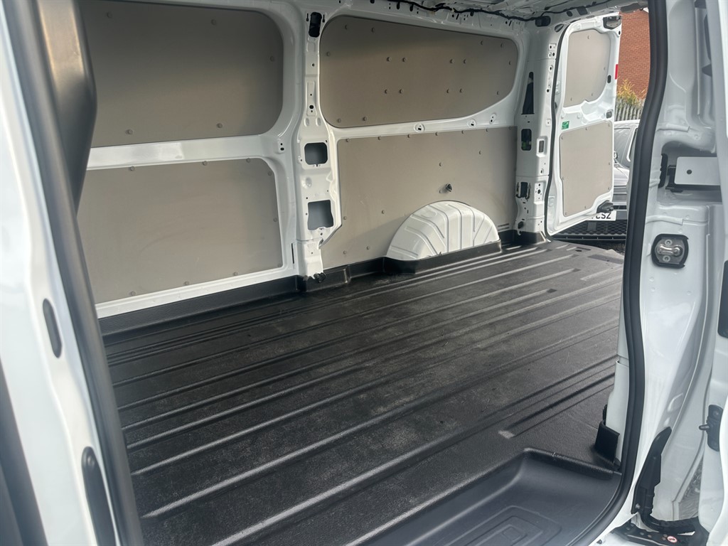 Used Ford Transit Custom 2024 for sale - 76580387: Photo 40