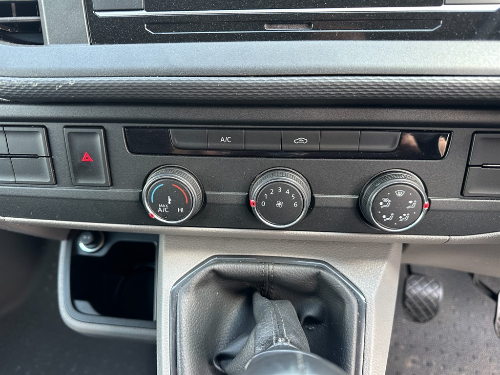 Used Volkswagen Transporter 2020 for sale - 76580385: Photo 18