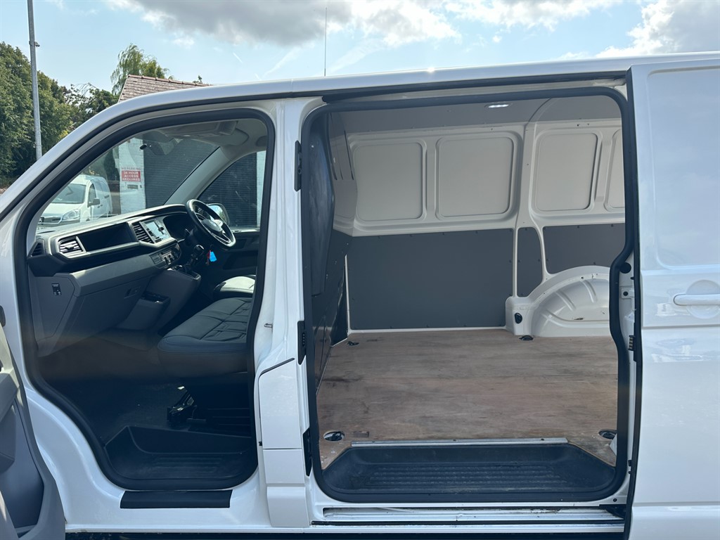 Used Volkswagen Transporter 2020 for sale - 76580385: Photo 20