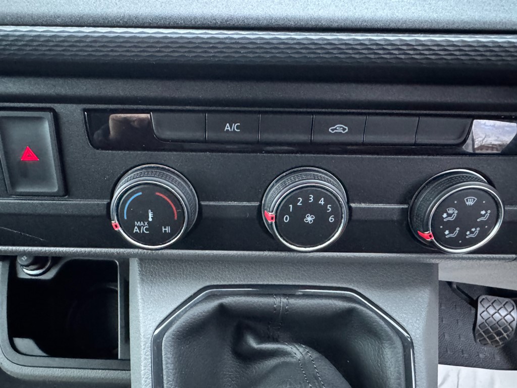 Used Volkswagen Transporter 2021 for sale - 77036450: Photo 22