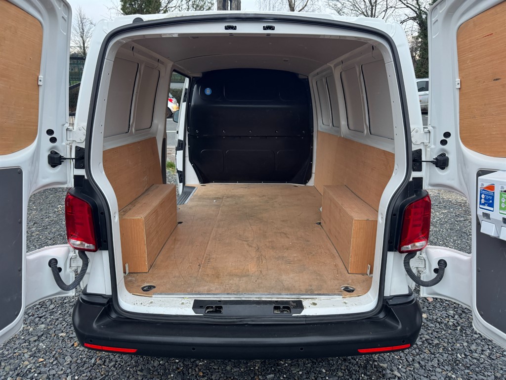 Used Volkswagen Transporter 2021 for sale - 77036450: Photo 30