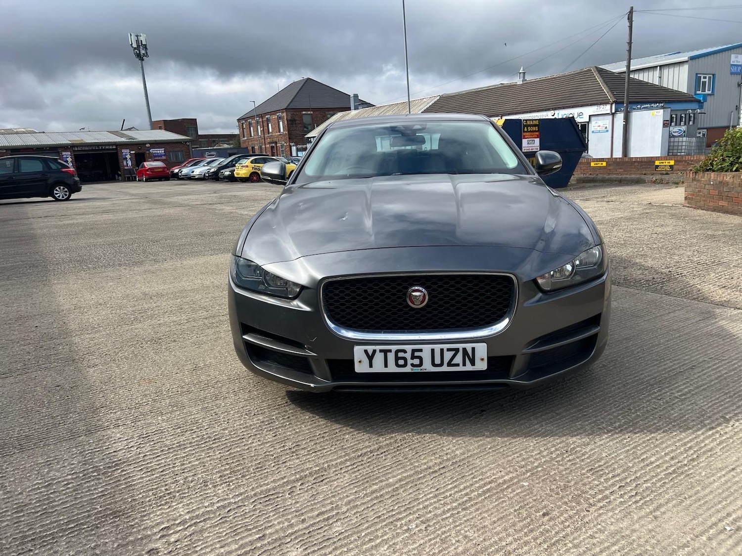 Used Jaguar XE 2015 for sale - 75639287: Photo 3