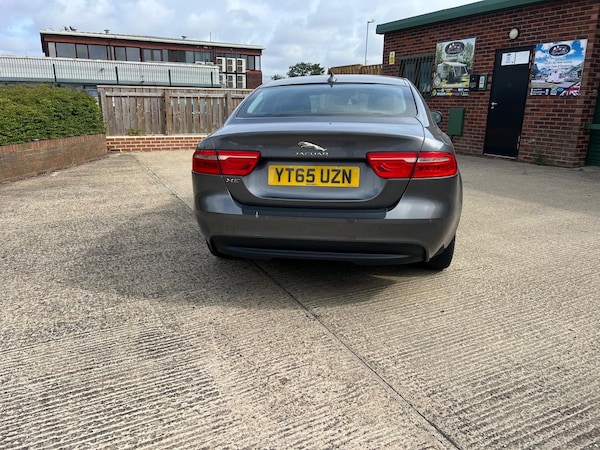 Used Jaguar XE 2015 for sale - 75639287: Photo 5