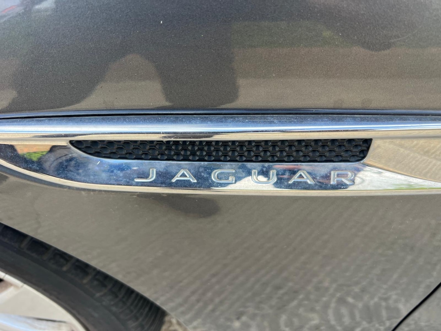 Used Jaguar XE 2015 for sale - 75639287: Photo 7