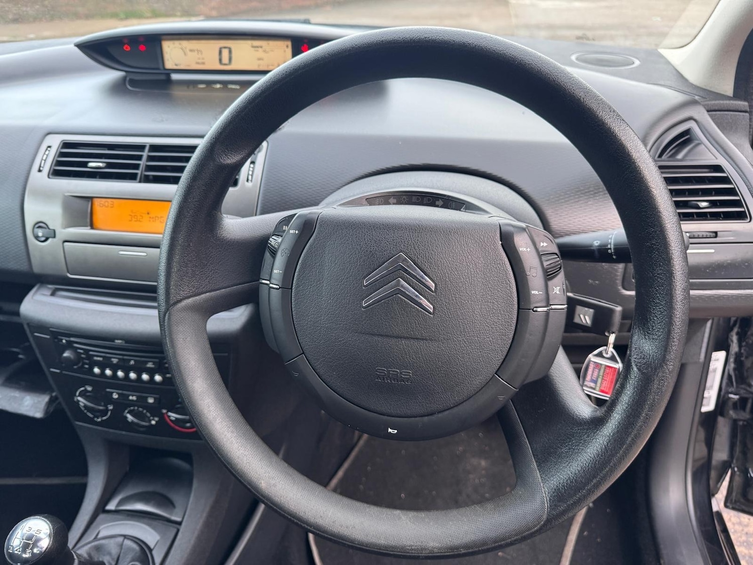 Used Citroen C4 2010 for sale - 76682395: Photo 17