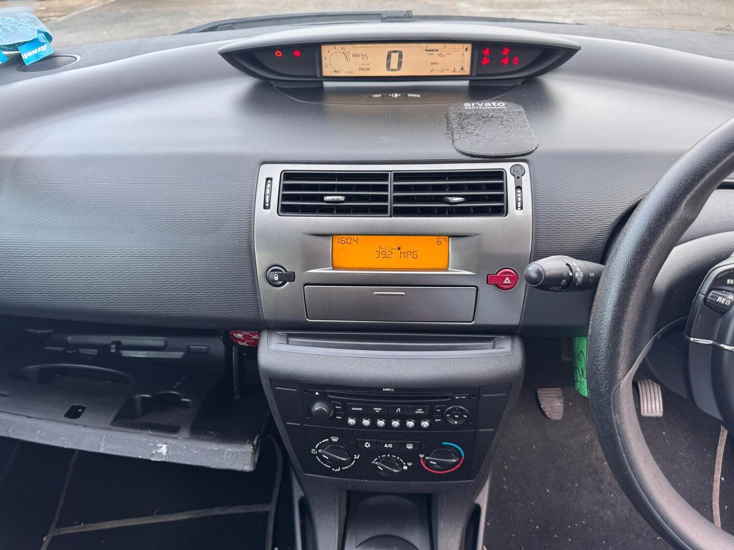 Used Citroen C4 2010 for sale - 76682395: Photo 19