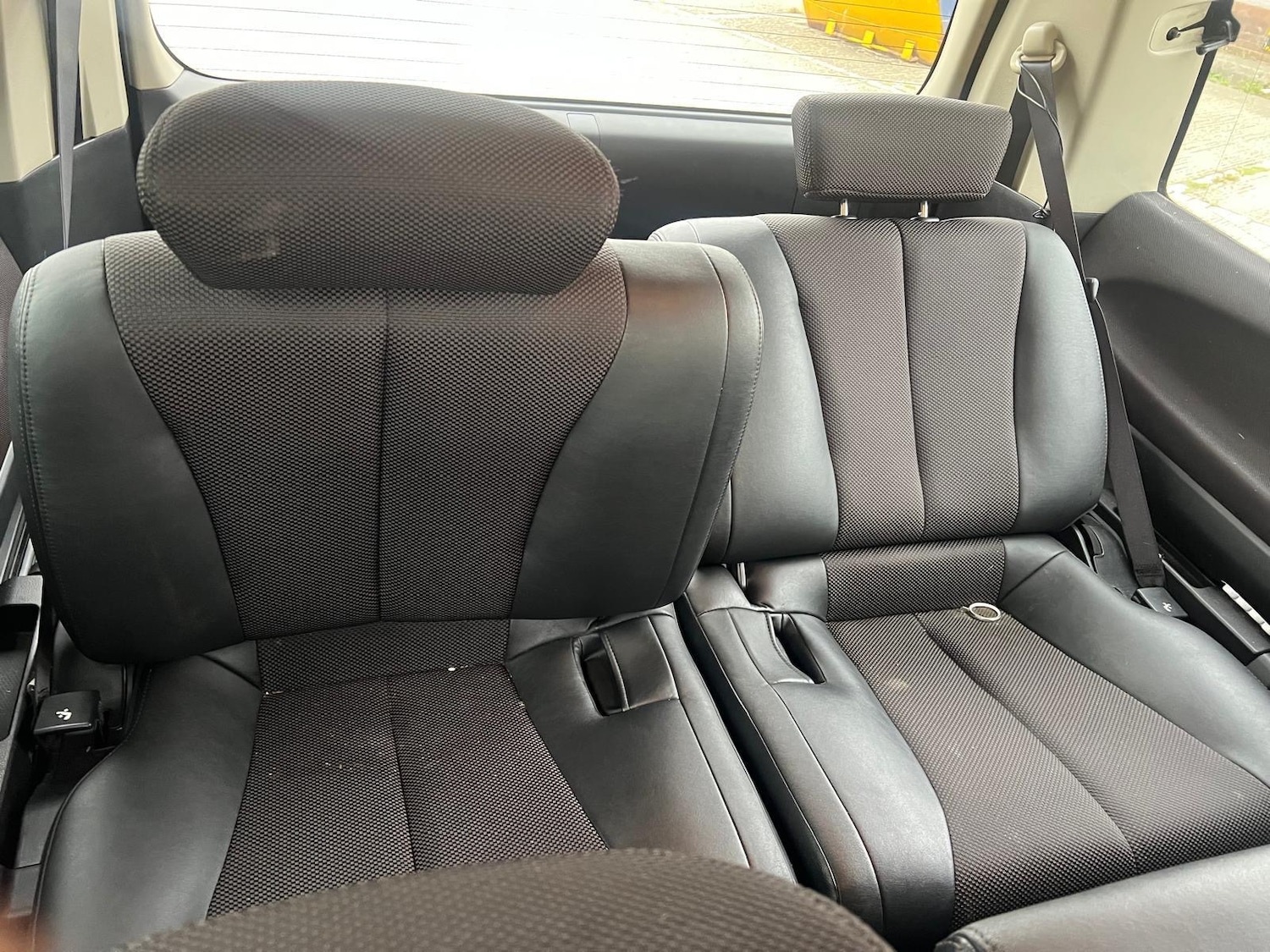 Used Nissan Elgrand 2022 for sale - 76618392: Photo 12