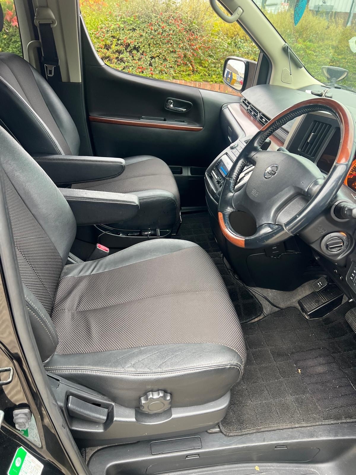 Used Nissan Elgrand 2022 for sale - 76618392: Photo 13