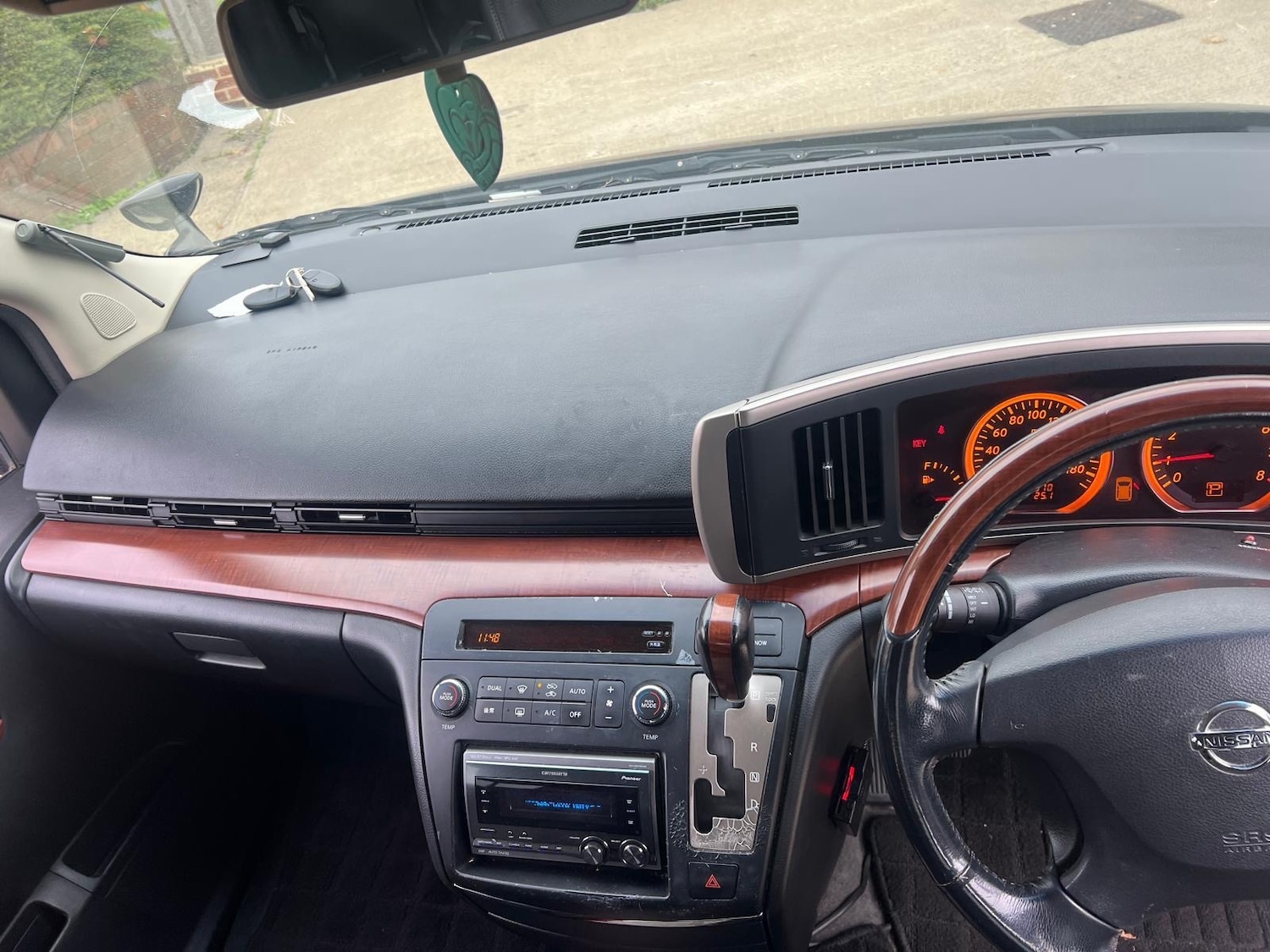 Used Nissan Elgrand 2022 for sale - 76618392: Photo 15