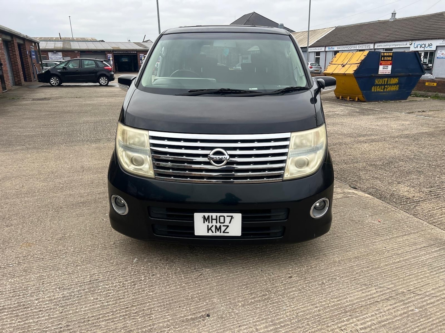 Used Nissan Elgrand 2022 for sale - 76618392: Photo 3