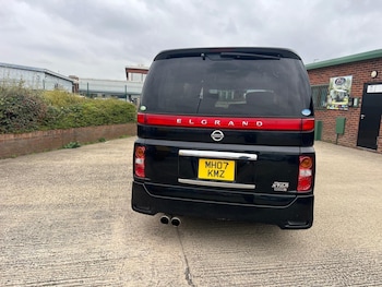 Used Nissan Elgrand 2007 for sale - 76618392: Photo