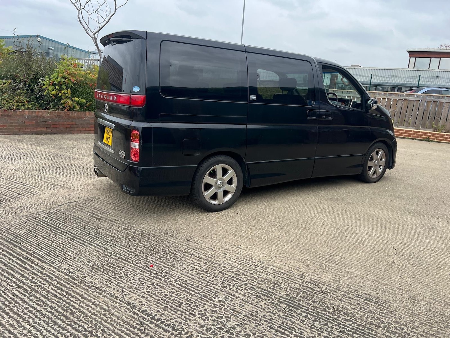 Used Nissan Elgrand 2022 for sale - 76618392: Photo 5