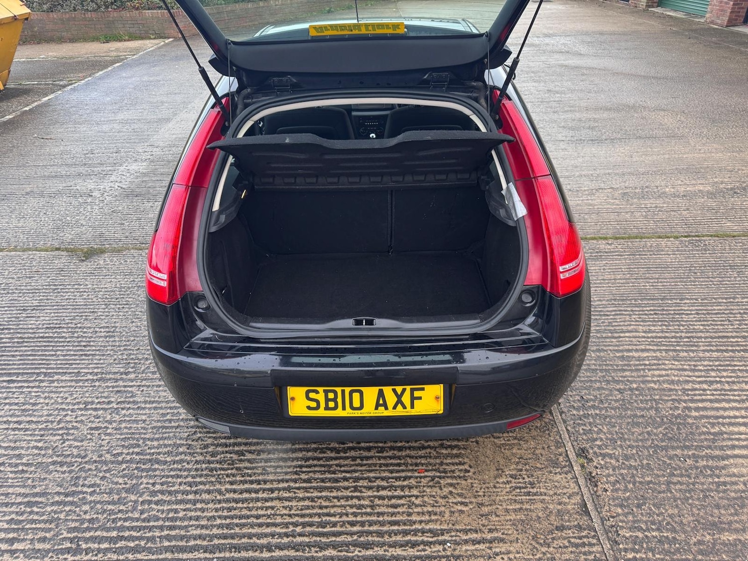 Used Citroen C4 2010 for sale - 77622343: Photo 9