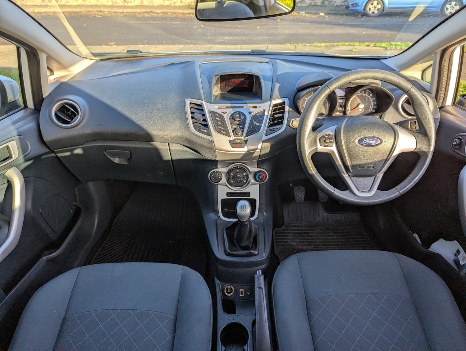 Used Ford Fiesta 2012 for sale - 76684470: Photo 14