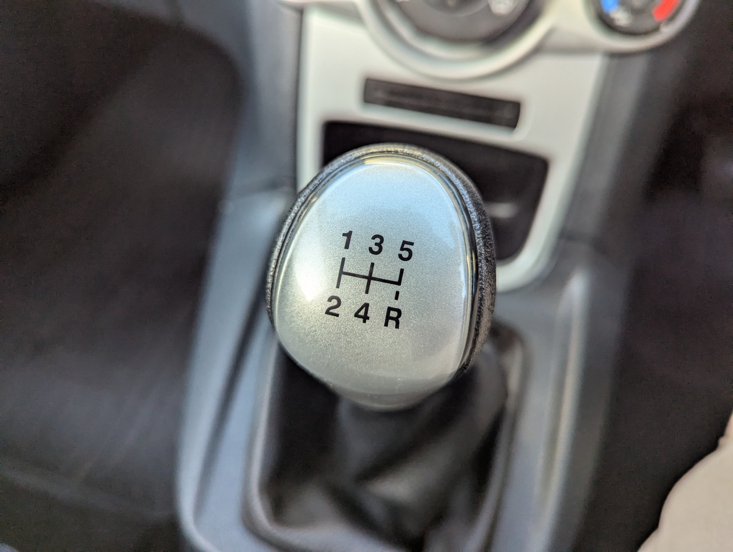 Used Ford Fiesta 2012 for sale - 76684470: Photo 25