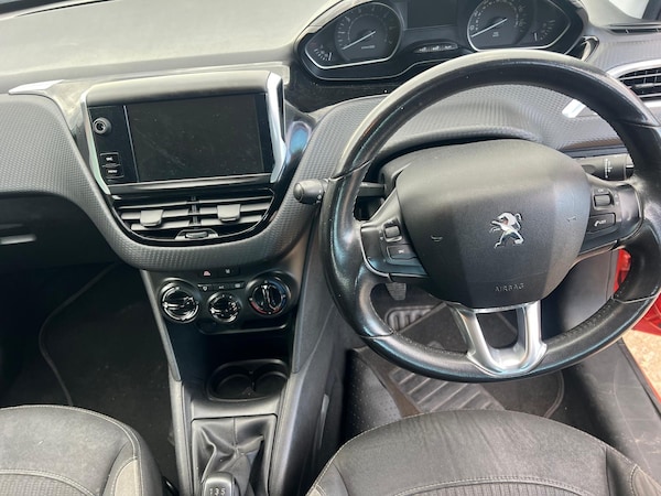 Used Peugeot 208 2016 for sale - 74956493: Photo 9