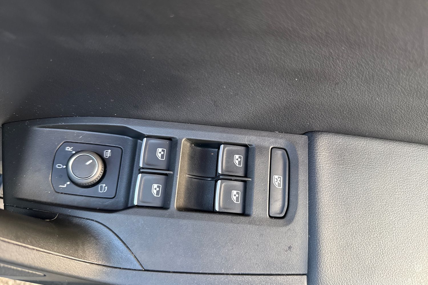 Used SEAT Leon 2025 for sale - 76679378: Photo 18