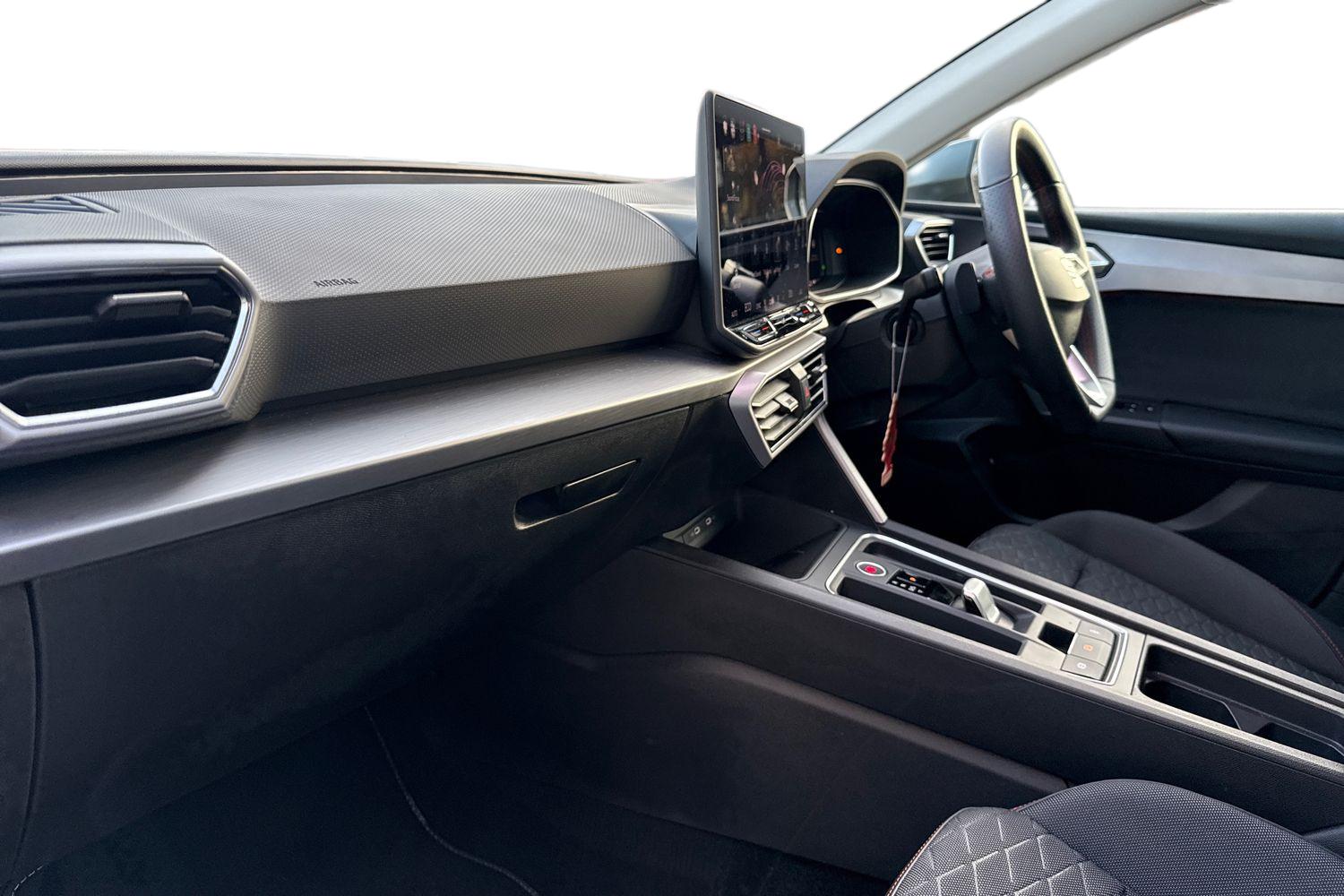 Used SEAT Leon 2025 for sale - 76679378: Photo 2