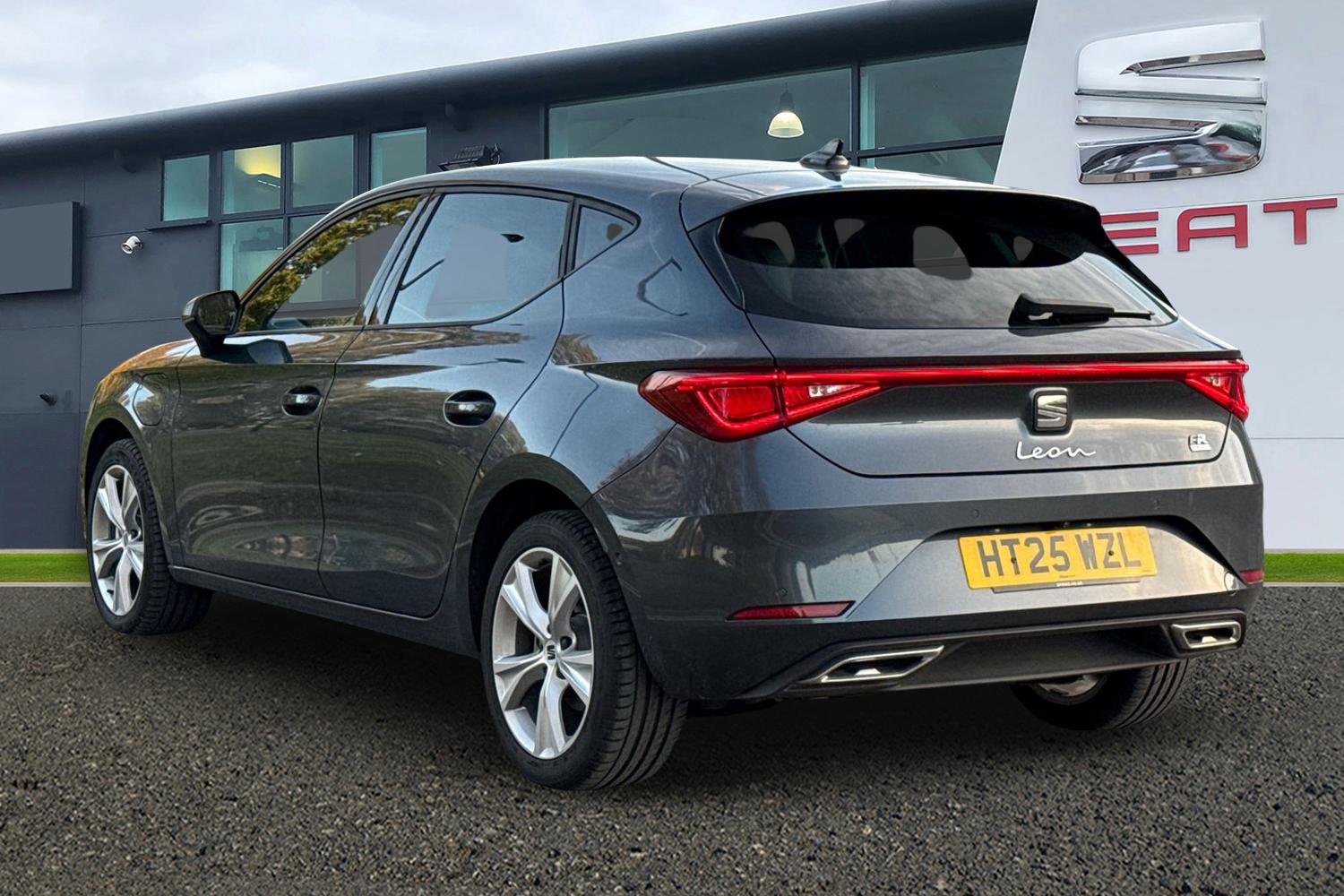 Used SEAT Leon 2025 for sale - 76679378: Photo 3