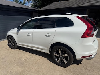 Used Volvo XC60 2017 for sale - 79617106: Photo