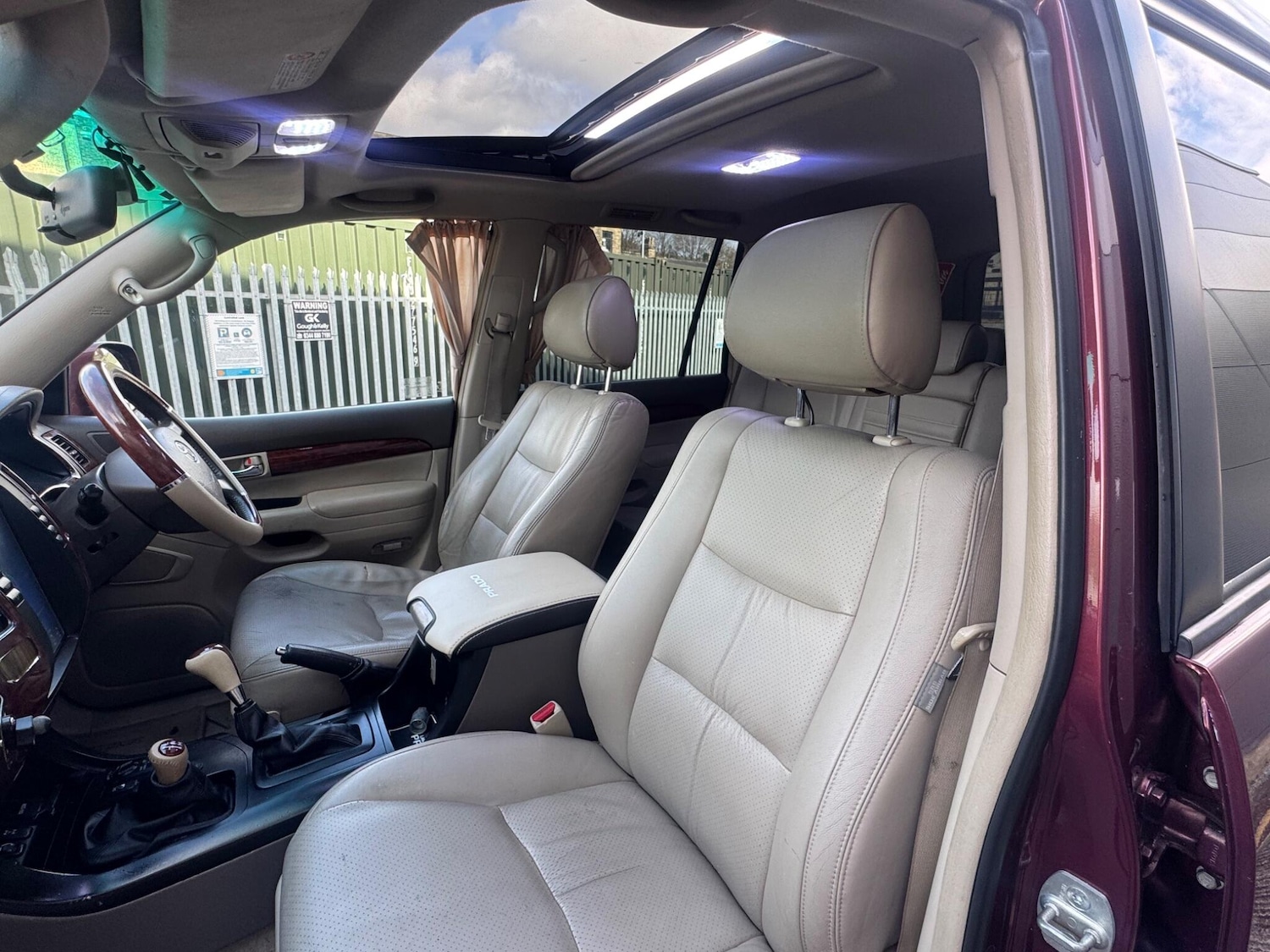 Used Toyota Land Cruiser 2003 for sale - 78086578: Photo 31