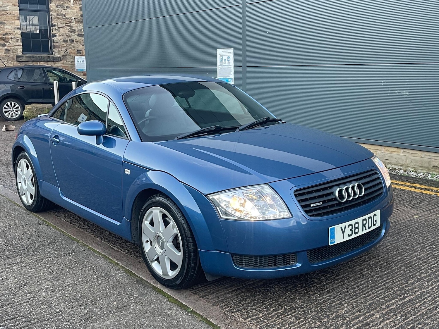 Used Audi TT 2001 for sale - 77570583: Photo 3
