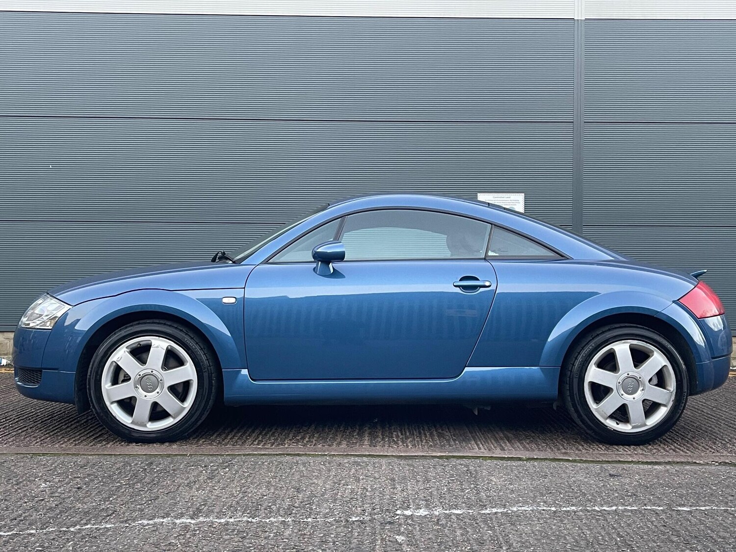 Used Audi TT 2001 for sale - 77570583: Photo 35