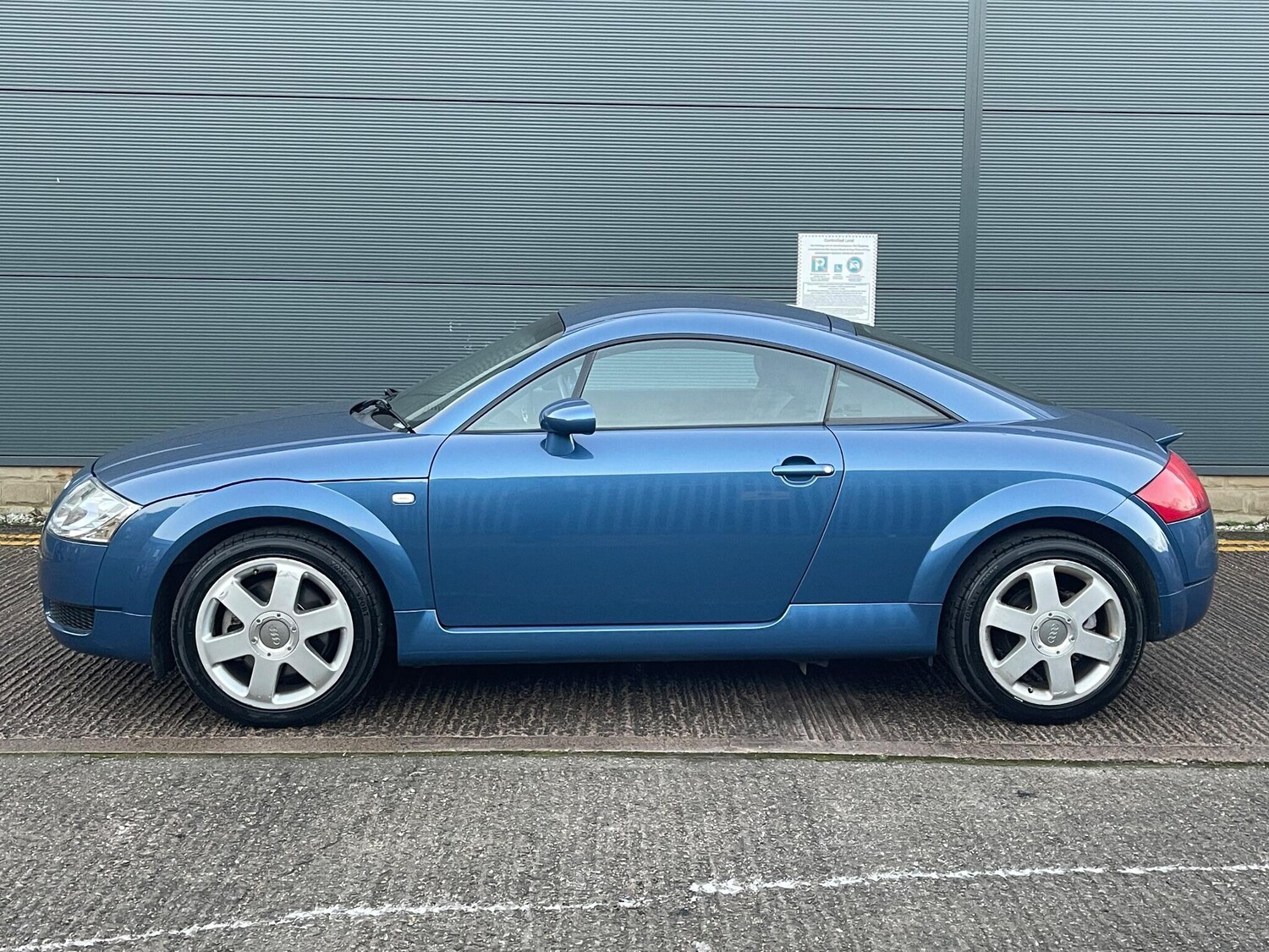 Used Audi TT 2001 for sale - 77570583: Photo 37