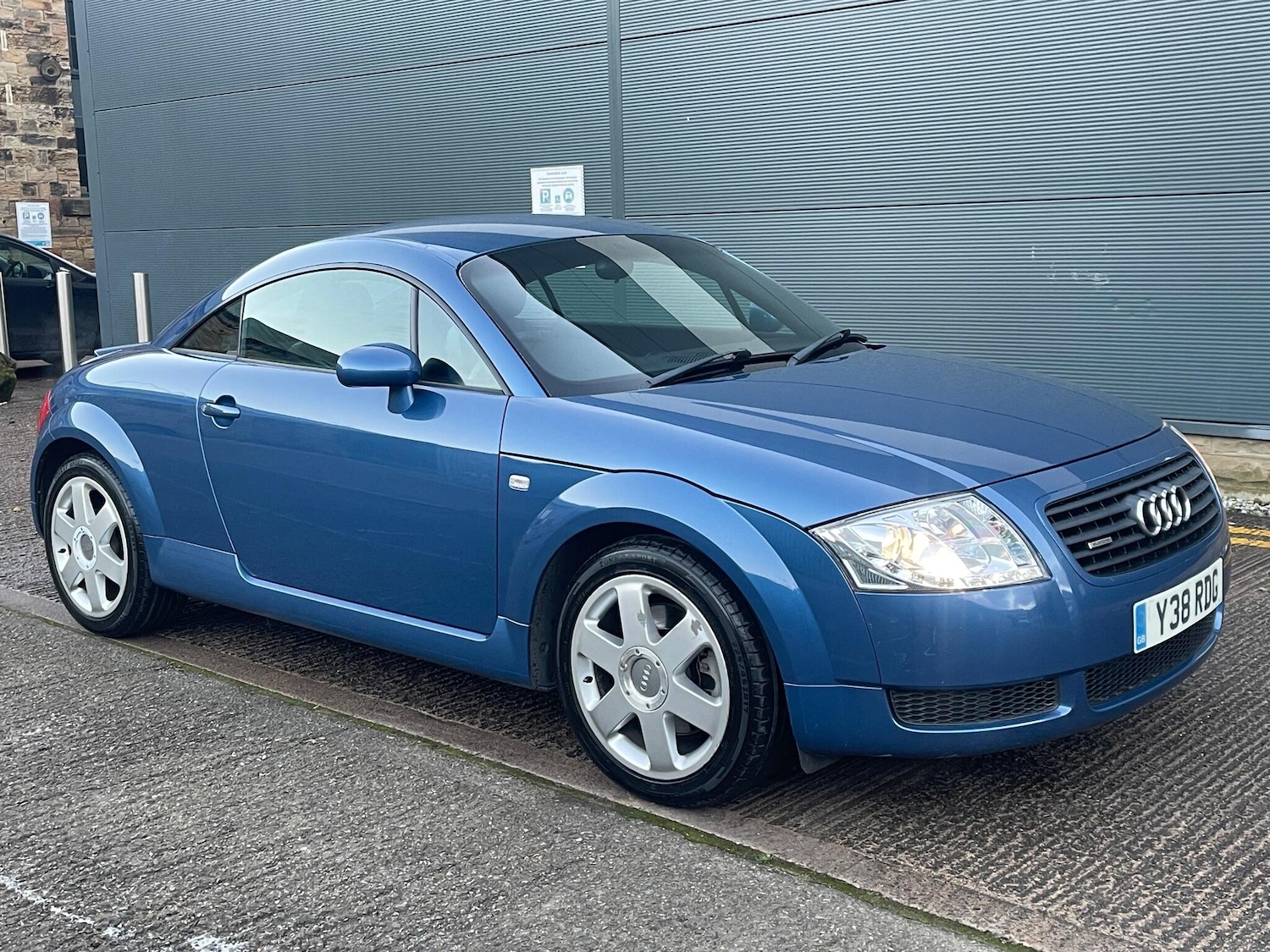 Used Audi TT 2001 for sale - 77570583: Photo 4