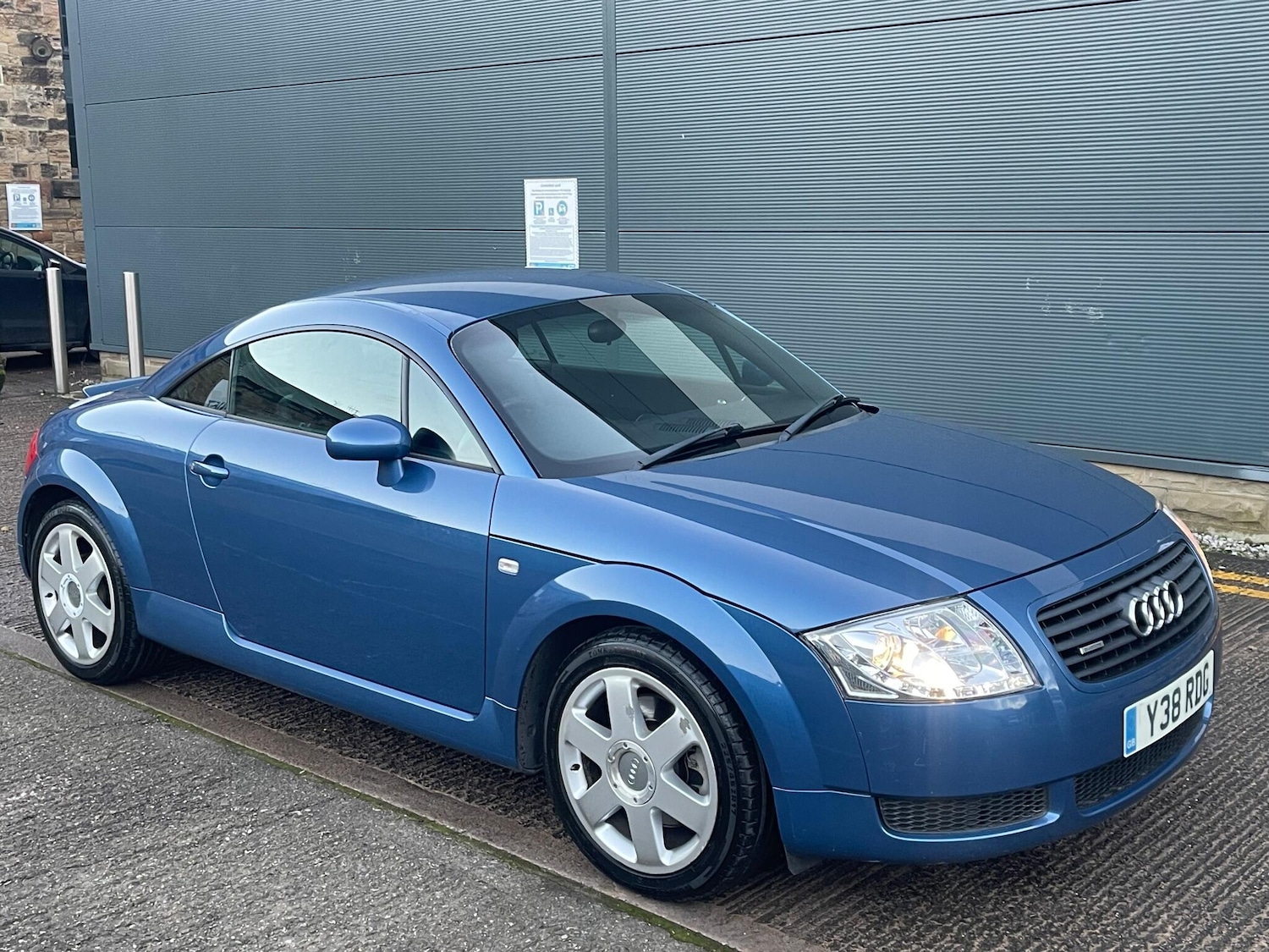 Used Audi TT 2001 for sale - 77570583: Photo 5