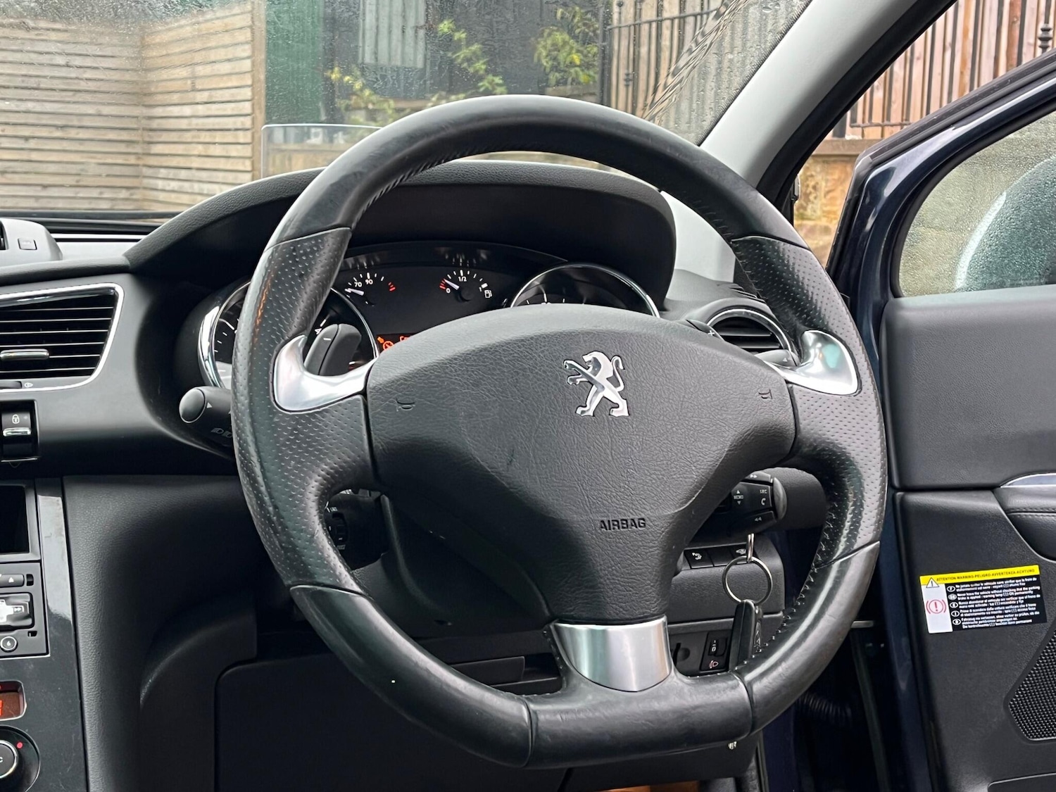 Used Peugeot 3008 2013 for sale - 77021161: Photo 18