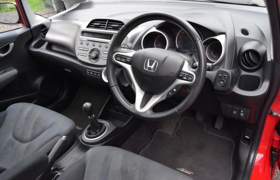 Used Honda Jazz 2009 for sale - 76759536: Photo 6