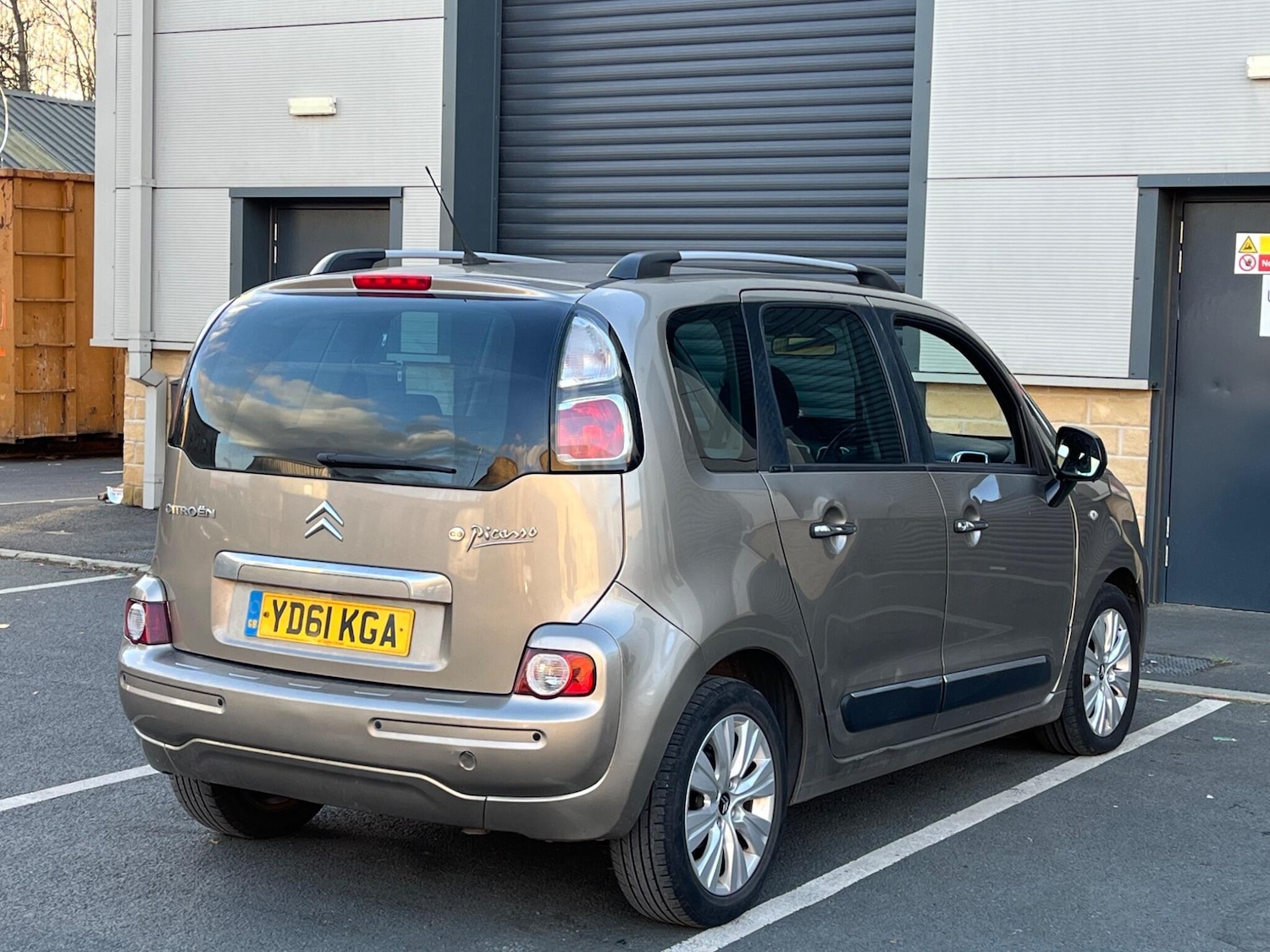 Used Citroen C3 Picasso 2011 for sale - 76926775: Photo 11