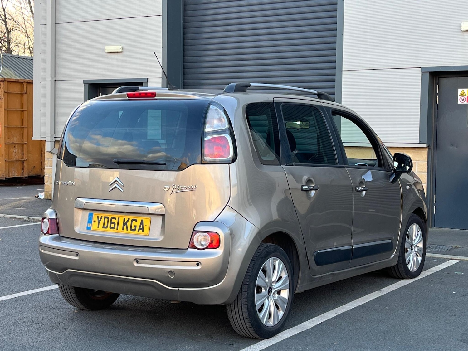 Used Citroen C3 Picasso 2011 for sale - 76926775: Photo 12