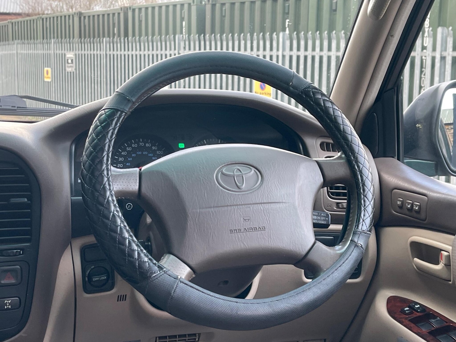 Used Toyota Land Cruiser Amazon 1999 for sale - 77396376: Photo 30