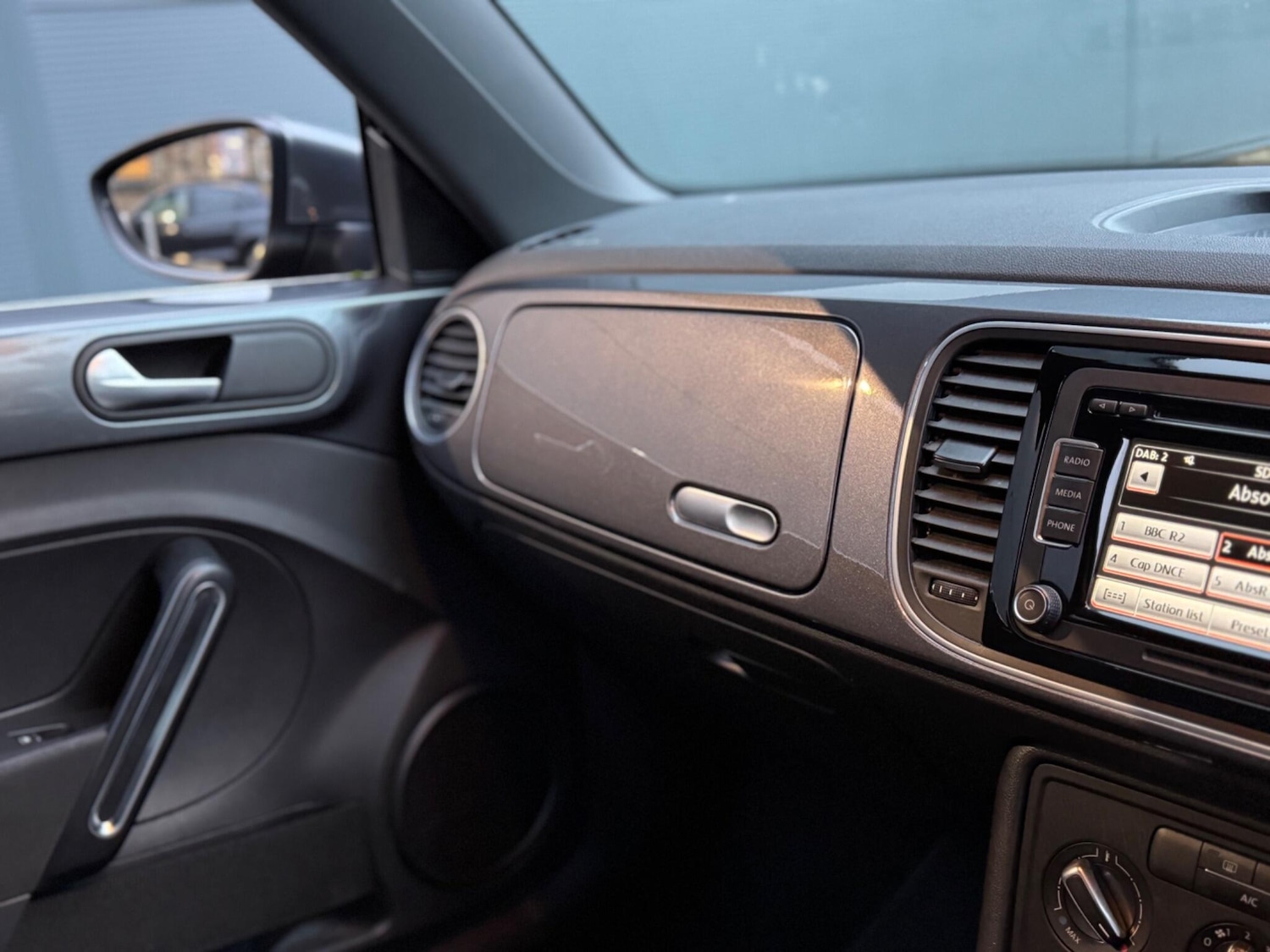 Used Volkswagen Beetle 2015 for sale - 76824606: Photo 20