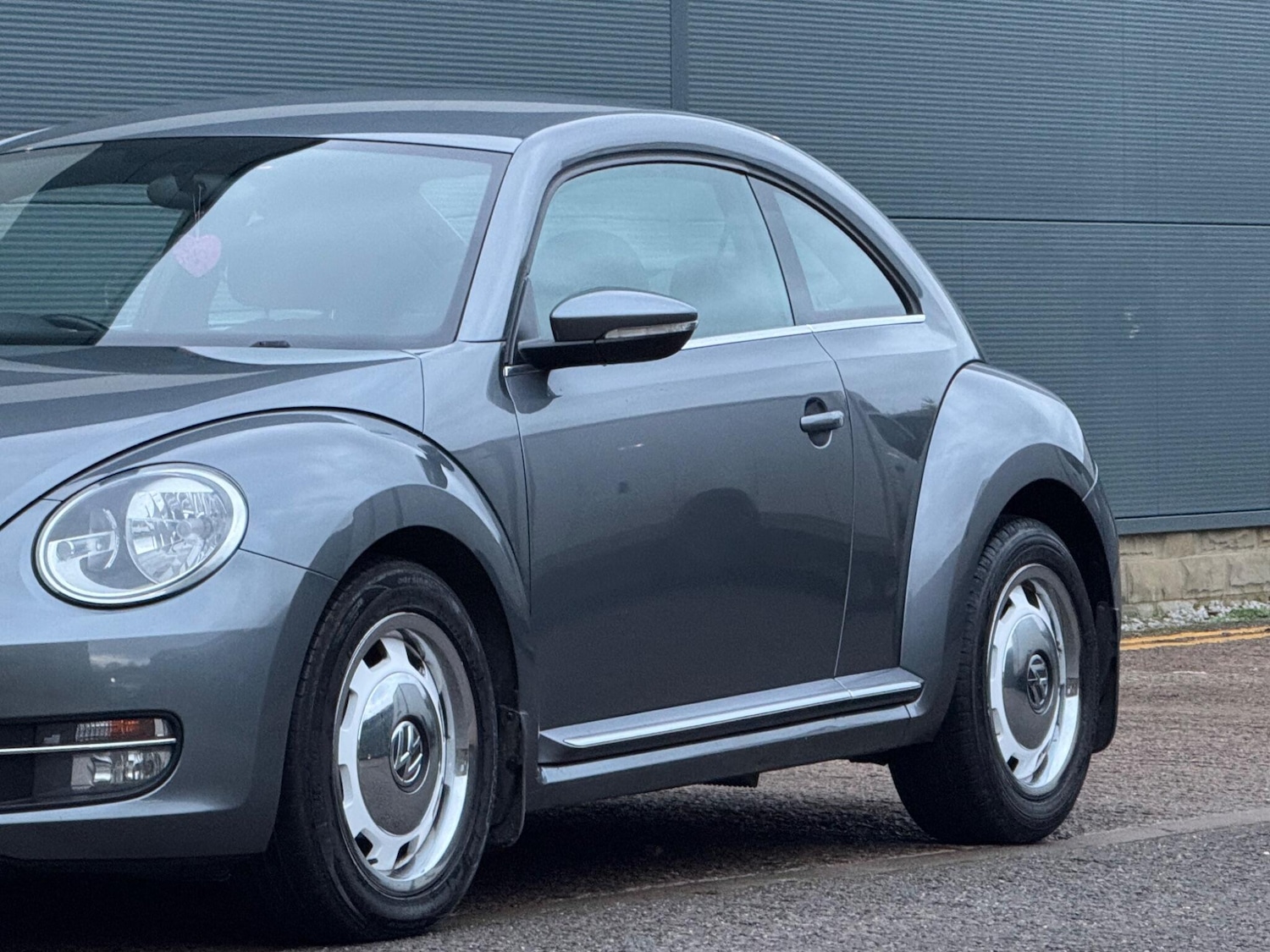 Used Volkswagen Beetle 2015 for sale - 76824606: Photo 7