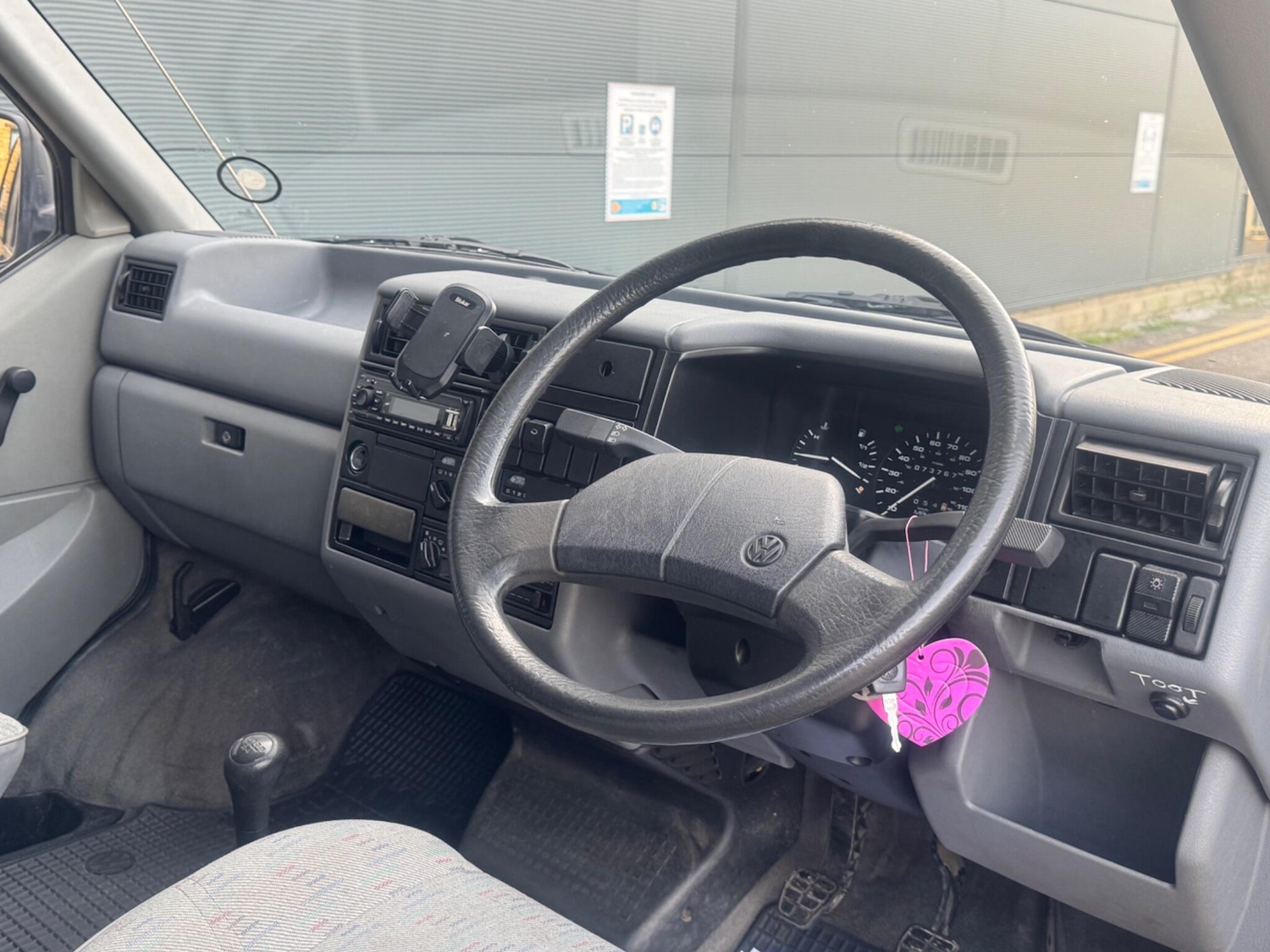 Used Volkswagen Caravelle 1995 for sale - 78128250: Photo 31