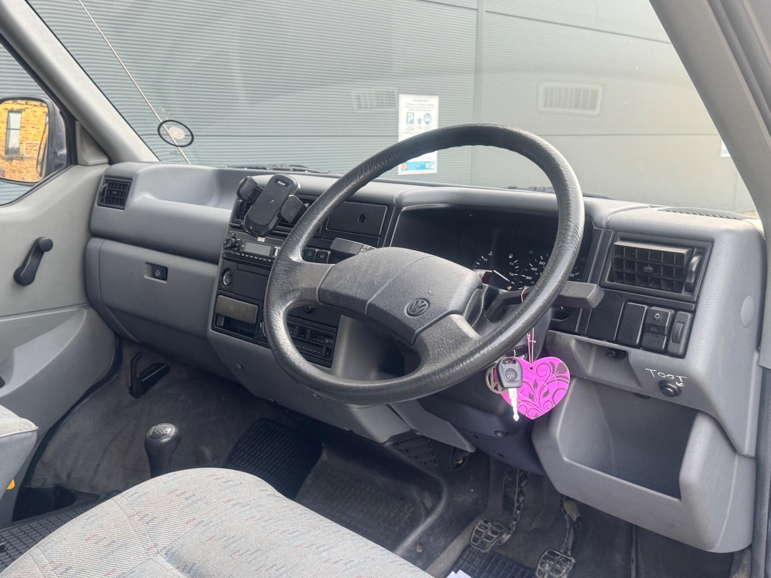 Used Volkswagen Caravelle 1995 for sale - 78128250: Photo 32