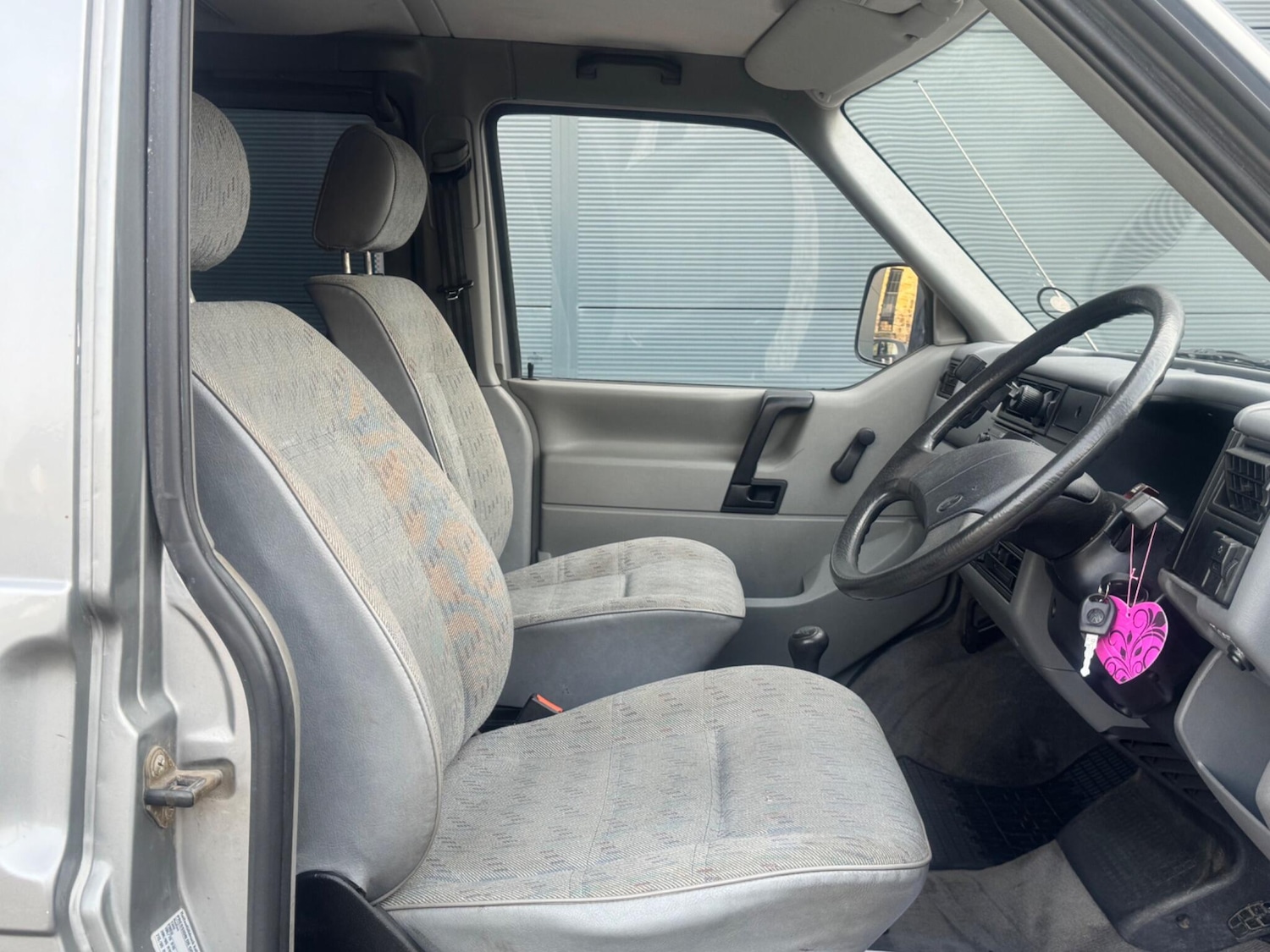 Used Volkswagen Caravelle 1995 for sale - 78128250: Photo 33