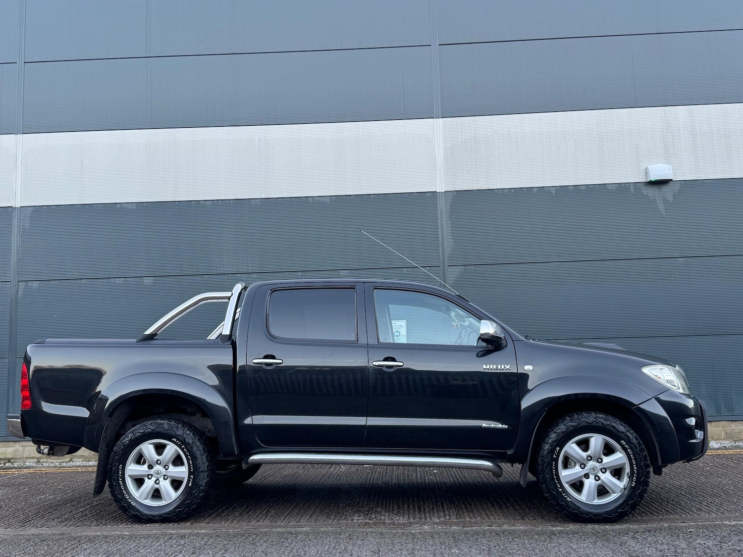 Used Toyota Hilux 2010 for sale - 77163310: Photo 17