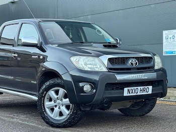 Used Toyota Hilux 2010 for sale - 77163310: Photo