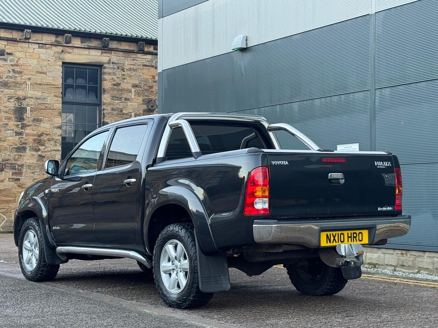 Used Toyota Hilux 2010 for sale - 77163310: Photo 40