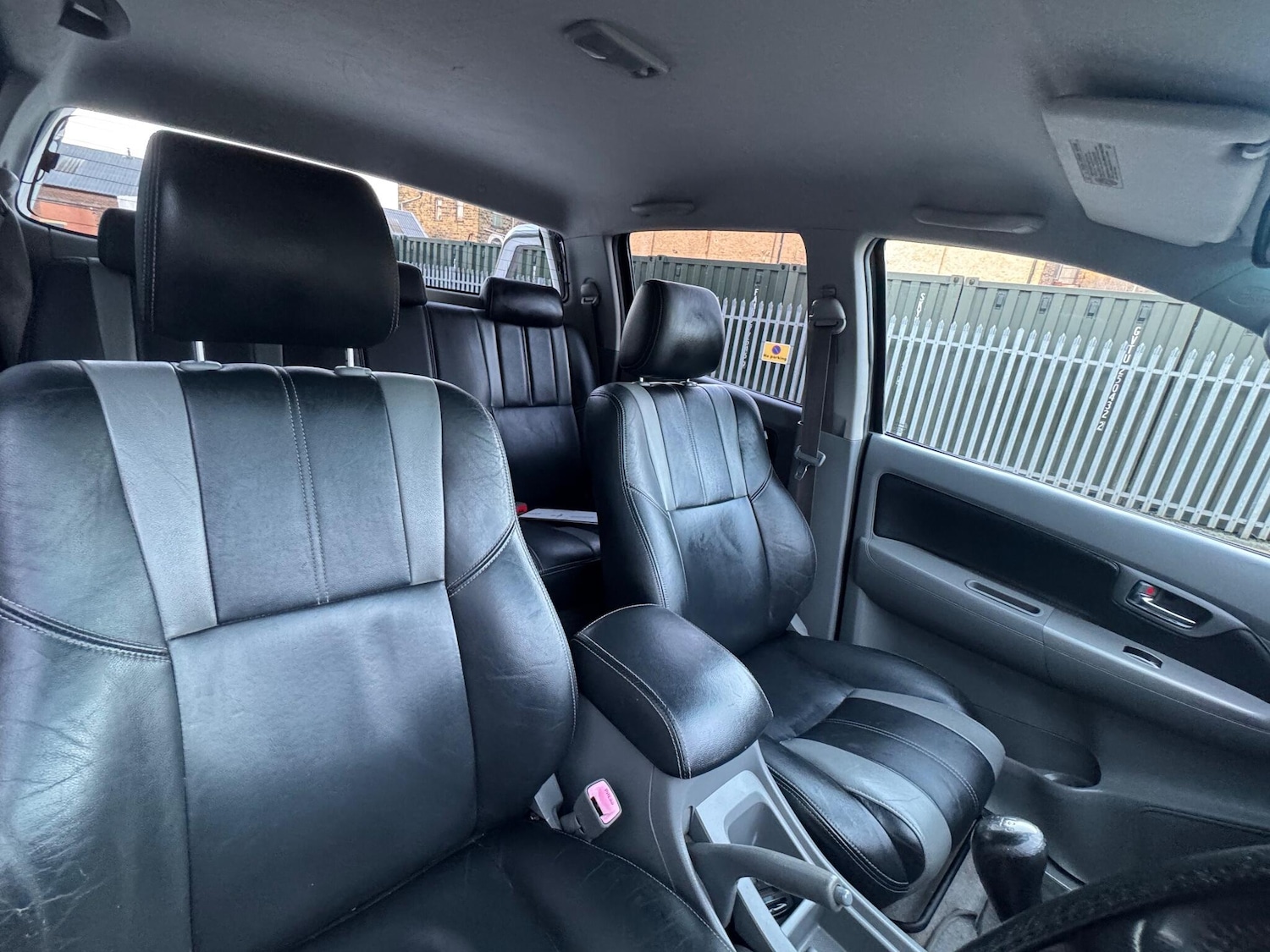 Used Toyota Hilux 2010 for sale - 77163310: Photo 58