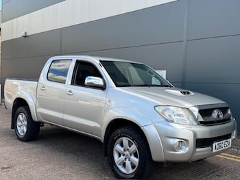 Used Toyota Hilux 2010 for sale - 79847276: Photo