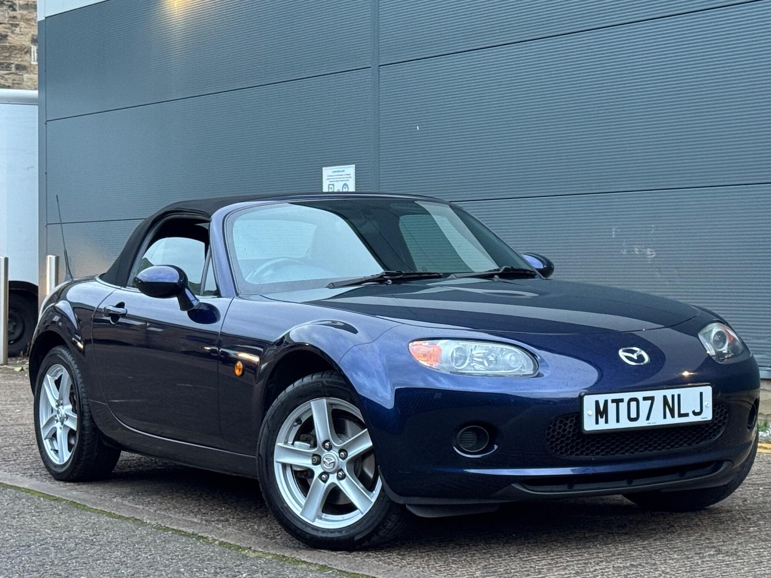 Used Mazda MX-5 2007 for sale - 76976304: Photo 1
