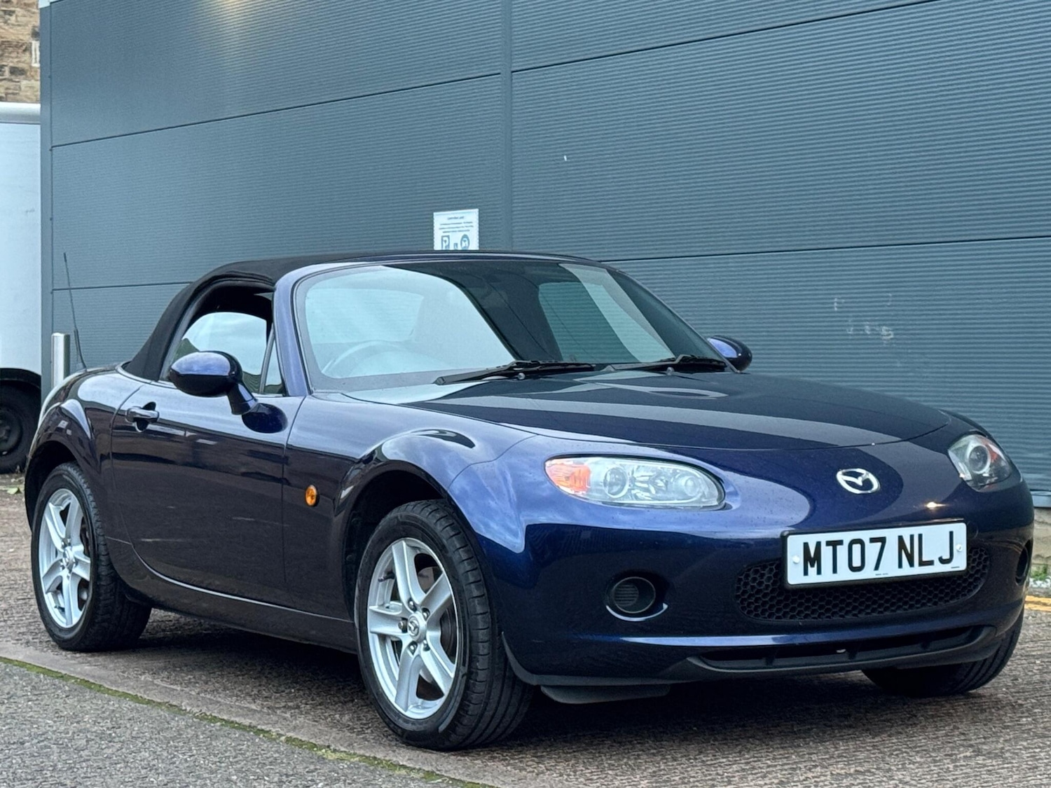 Used Mazda MX-5 2007 for sale - 76976304: Photo 8