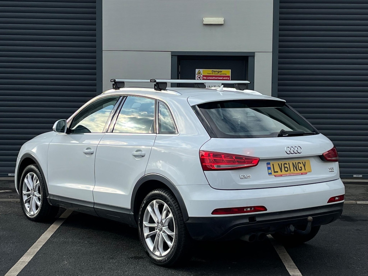 Used Audi Q3 2011 for sale - 76715288: Photo 4