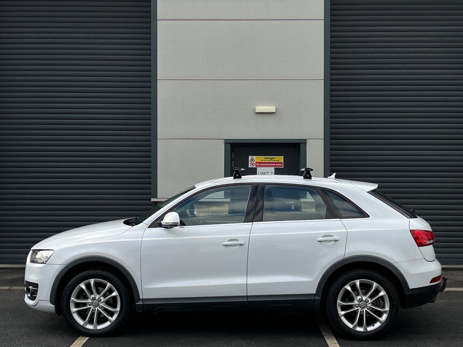 Used Audi Q3 2011 for sale - 76715288: Photo 9