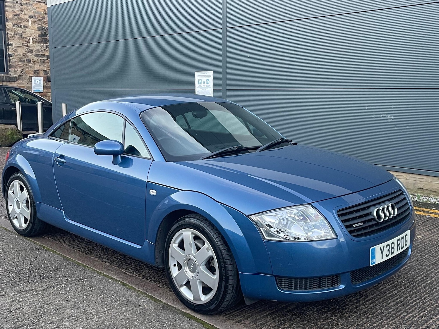 Used Audi TT 2001 for sale - 76898831: Photo 17